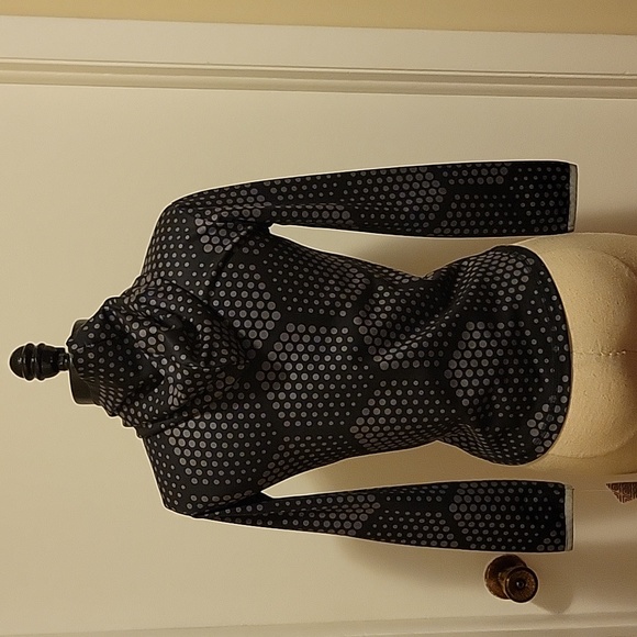 NWT: umbro Girls Zipper Hoodie - Picture 7 of 12